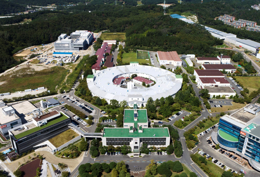 放射光加速器クラスター